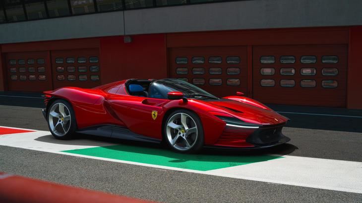 Ferrari Daytona SP3, un guiño a los prototipos de los años 60 del fabricante italiano.
