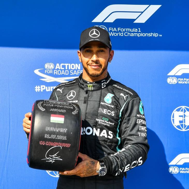 Hamilton consigue la “pole” con polémica