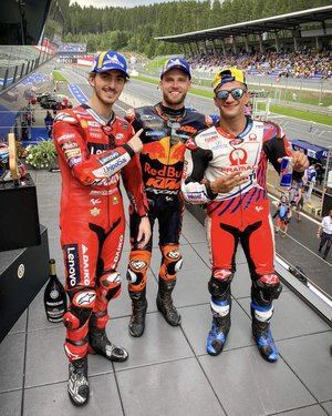 Binder conquista Austria