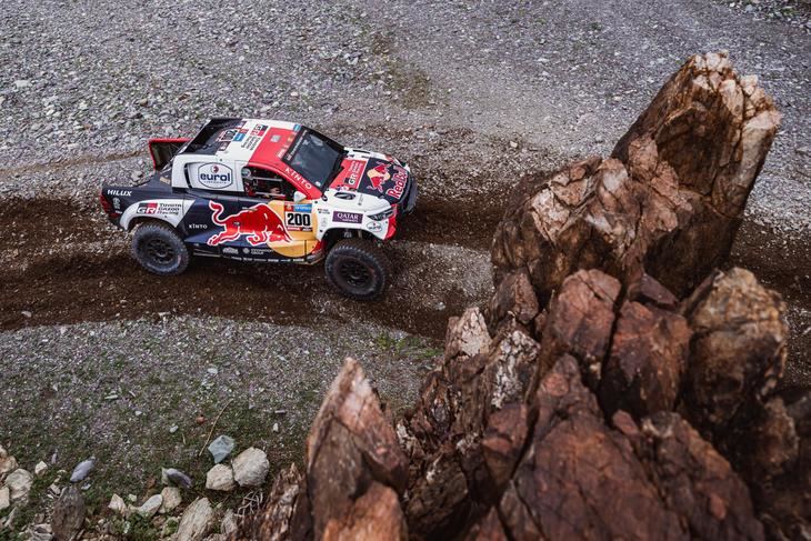 Nasser Al-Attiyah logra la victoria de la segunda etapa del Rally Dakar 2023