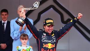 'Checo' Pérez triunfa en el caos del GP de Mónaco