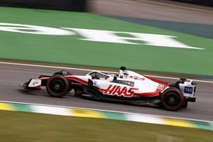 Magnussen logra la pole para la carrera sprint del GP de Brasil