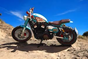Descubre la GEICO SCRAMBLER. La moto que transformará tu forma de viajar en pareja