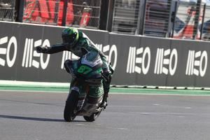 Bastianini conquista la corona mundial de Moto2 en Portimao y Gardner se hace con la victoria