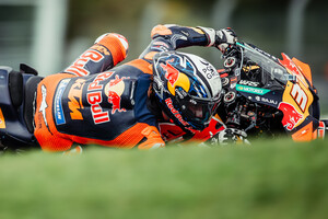 Pedro Acosta lidera la primera jornada de MotoGP en Austria con Márquez cuarto