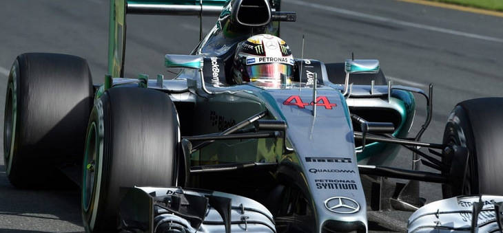 Hamilton imbatible en Australia