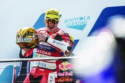 Izan Guevara Campeón del Mundo de Moto3 en el GP de Australia