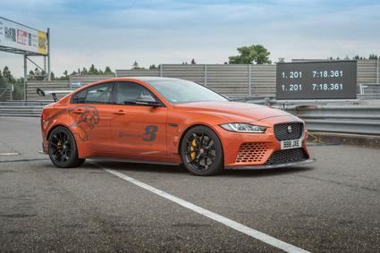El Jaguar XE SV Project 8 bate su propio récord
