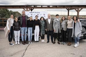 Los embajadores de KIA en el pádel reciben sus nuevos coches