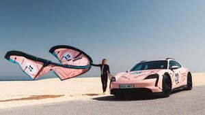 Descubre la cometa y tabla de kitesurf inspiradas en el legendario Porsche 917/20 Pink Pig