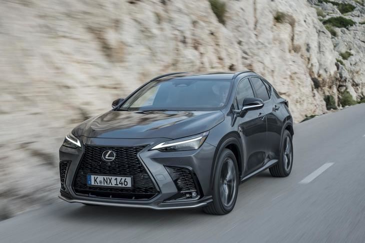 El Lexus NX amplia su oferta con una variante híbrido enchufable