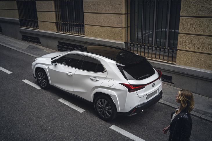 Nuevo Lexus UX: mejor conectividad, nuevos colores y acabado deportivo