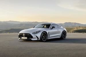 Nuevo Mercedes AMG GT, un duro rival para el Porsche 911