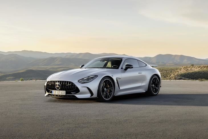 Nuevo Mercedes AMG GT, un duro rival para el Porsche 911