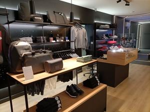 La tienda Mercedes-Benz Shop: el paraíso para los amantes de la moda y el motor
