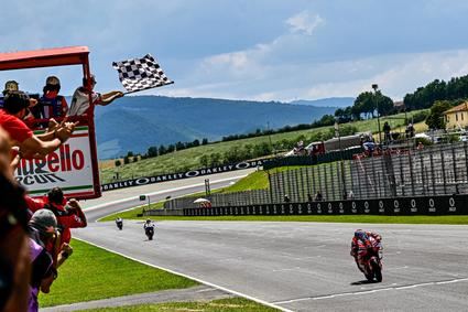 Francesco Bagnaia logra la victoria del Gran Premio de Italia