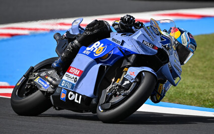 Álex Márquez bate el récord de Motegi en la primera jornada y Pedro Acosta se queda a solo 76 milésimas