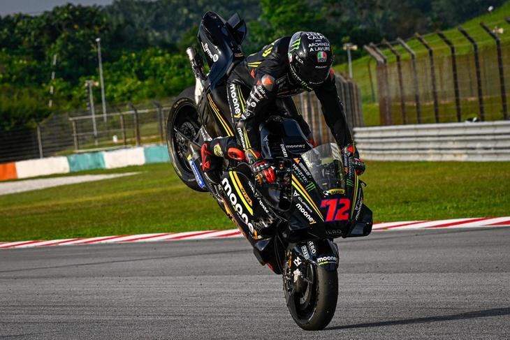 Bezzecchi el más rápido el primer día de los Test de MotoGP en Sepang