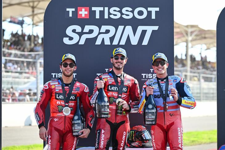 Bagnaia gana la Sprint en GP de Indonesia y acorta distancia con Martín