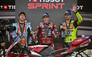 Marc Márquez aprovecha el caos de Mandalika para ganar la Sprint y arrebata el liderato a Jorge Martín
