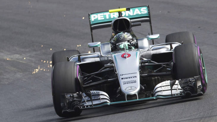 Rosberg dominó en la mañana y en la tarde