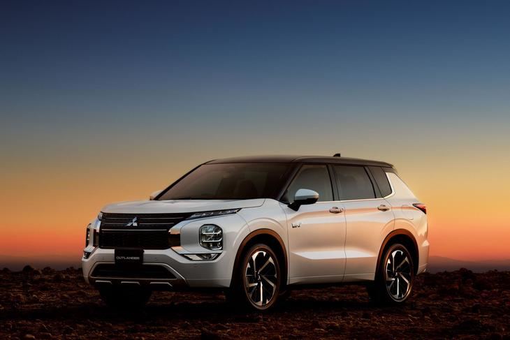 Outlander PHEV, el nuevo buque insignia de Mitsubishi