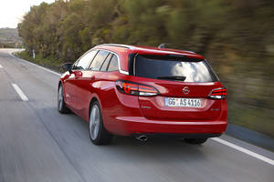 Nuevo Opel Astra Sports Tourer desde: 19.700 euros