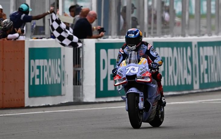Alex Márquez se lleva la victoria en la sprint del Gran Premio de Malasia