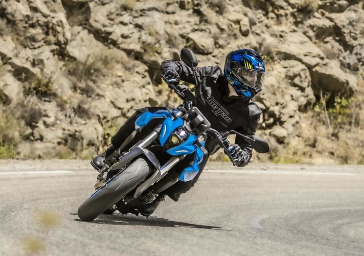 Nueva Suzuki GSX-8S: la naked intermedia que ofrece diversión a todos los conductores