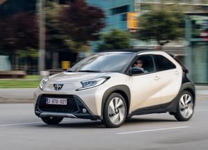 Aygo Cross, el benjamín de Toyota se viste de SUV