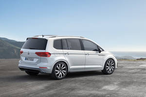 Nueva Volkswagen Touran más ligero y deportivo