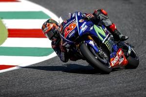 Viñales, Rossi y Dovizioso, en primera línea