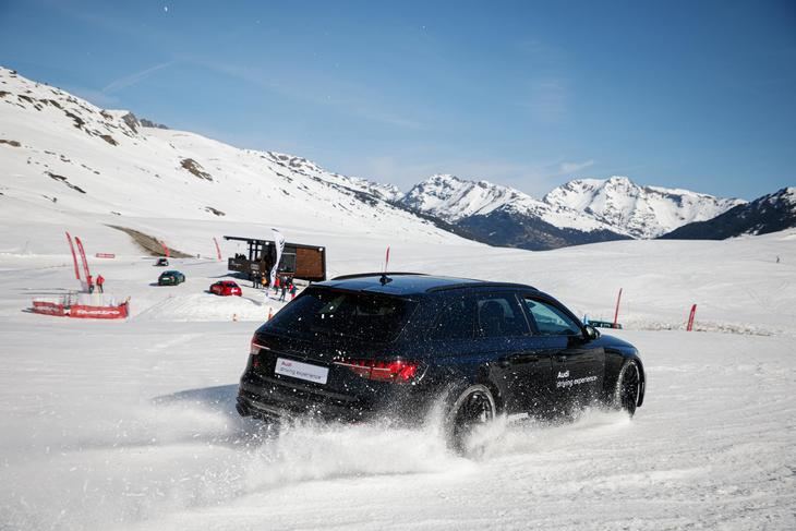 Mejora tu seguridad al volante con los cursos Winter Audi Driving Experience