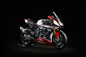 Yamaha R1 GYTR PRO 25 aniversario, la moto más cara fabricada por la firma japonesa