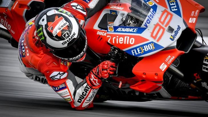 Jorge Lorenzo bate el récord en Sepang