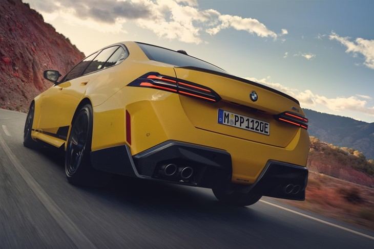 El nuevo BMW M5 se vuelve más agresivo: Nuevos accesorios M Performance
