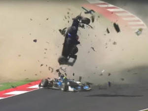 Impresionante accidente en F3