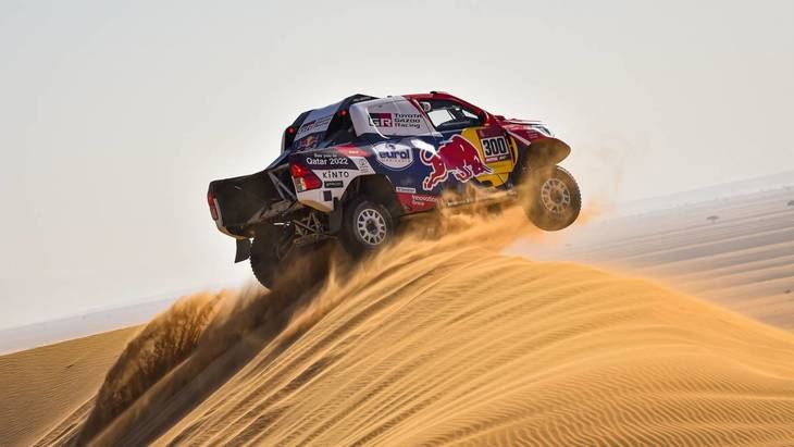 Al Attiyah en coches y Barreda en motos primeros en Pisco