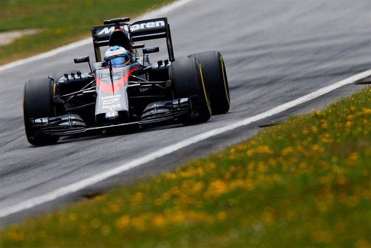 Alonso rompe su 11º motor Honda