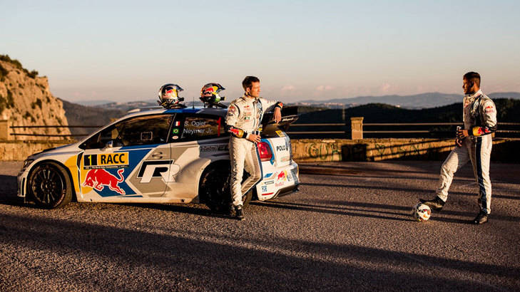 Neymar copiloto de Sébastien Ogier por un día.