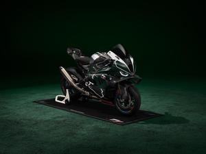 BMW presenta la exclusiva M 1000 RR Isle of Man TT: solo habrá 115 unidades en el mundo