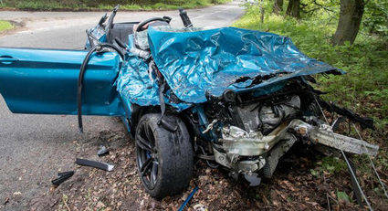 Un BMW M2 destrozado