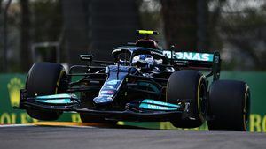 GP de Rusia F1: Bottas sorprende a Hamilton