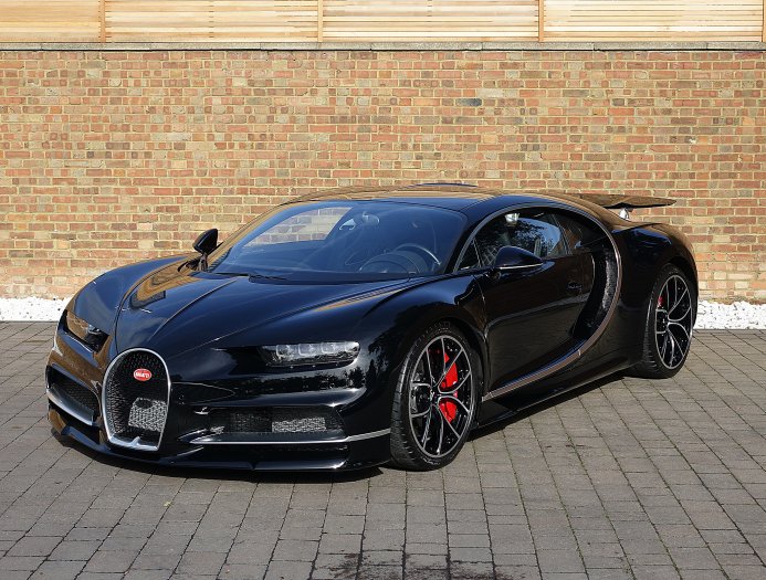 Sale a la venta un Bugatti Chiron en Reino Unido