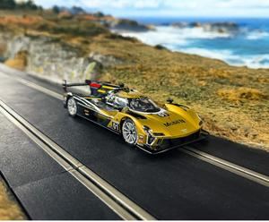 Superslot lanza el coche de James Bond y el Cadillac de Sebring en escala 1:32