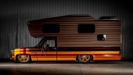 Custom 83 Chevy Camper ya está a la venta