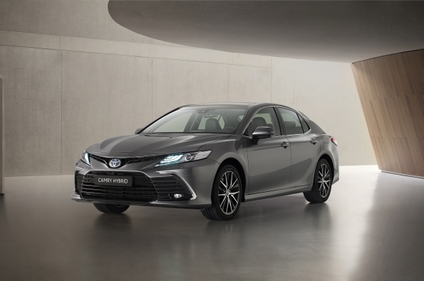 Nuevo Toyota Camry Electric Hybrid 2021 más tecnológico desde 36.00 euros