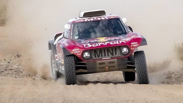 Dakar 2020 6ª etapa: Peterhansel gana y Sainz aguanta