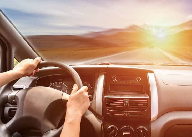 En carretera, 12 consejos para viajar seguros en verano