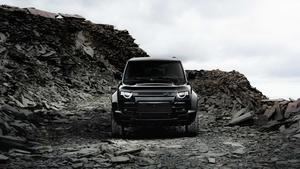 Defender OCTA Black: el 4x4 de lujo que desafía cualquier terreno
